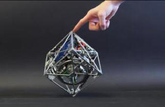 Znanstveniki so ustvarili edinstvenega robota. Video.