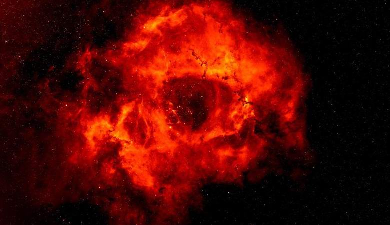 Ufolog je v globinah prostora našel čudne znake.