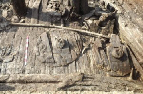 Kolesa z vozički, najdena v Gruziji pri pokopu iz bronaste dobe. Foto: gruzijski Nationa lMuseum