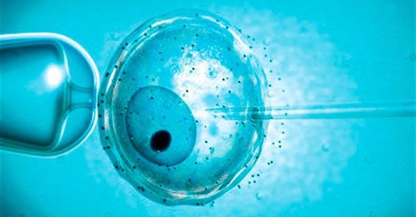 V Angliji lahko zdaj spočiješ otroka od treh staršev.