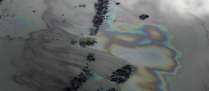 Evropa je razvila preprost način za odstranitev razlite nafte iz oceanov.