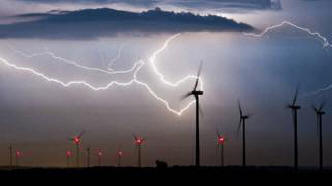 V Nemčiji je strela prizadela množico ljudi.