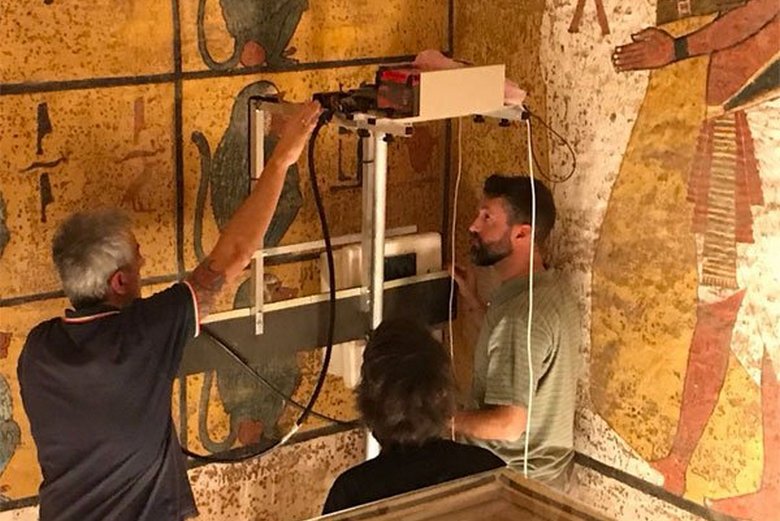 V grobnici Tutankamona predhodno skritih skritih prostorov niso našli.