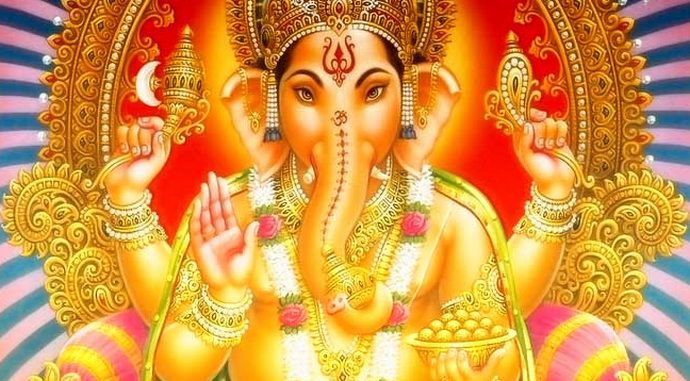 Dojenček z osmimi okončinami, rojen v Indiji