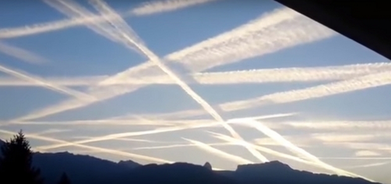 V Italiji so posneli video z izrazitimi kemotraki