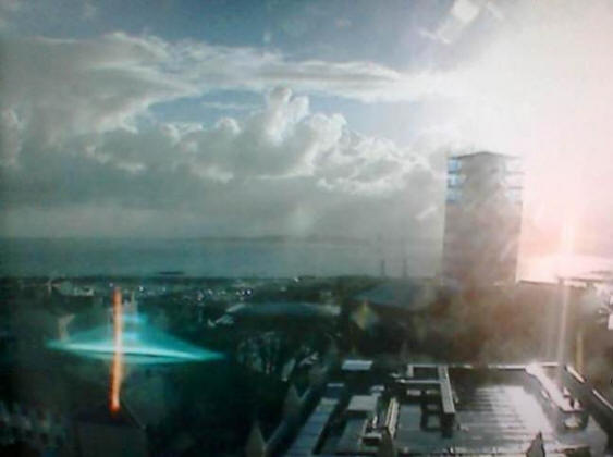 Na nebu nad Kanalskimi otoki je bil opazen nerazumljiv modri predmet.