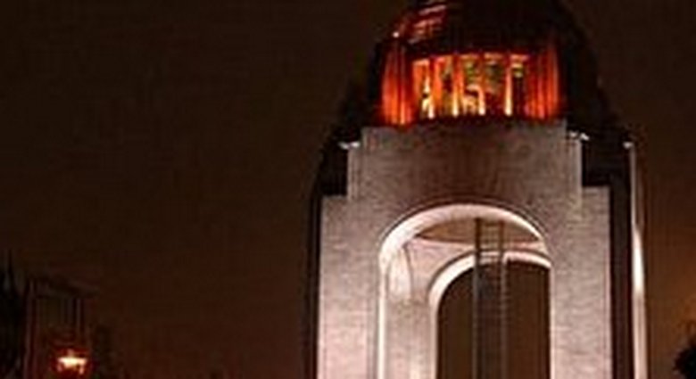 Na silvestrovo je nad Mehiko krožil NLP