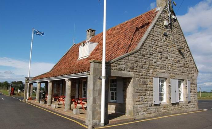 Duhovi, fotografirani v škotskem jedrskem bunkerju