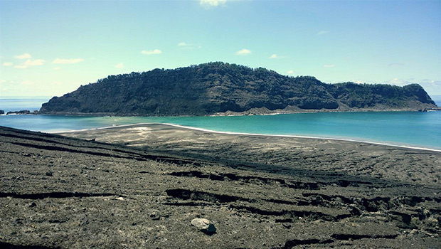 V Tihem oceanu se je v nekaj dneh oblikoval nov otok.