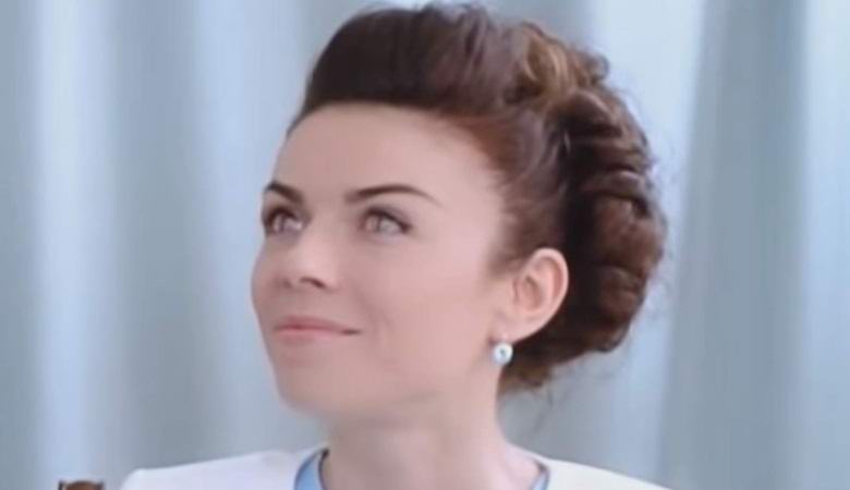 TV voditeljica je utripala kot plazilec