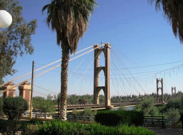 Največje zgradbe, ki jih stolpi, hiše, starodavni svet ne boste nikoli videli.