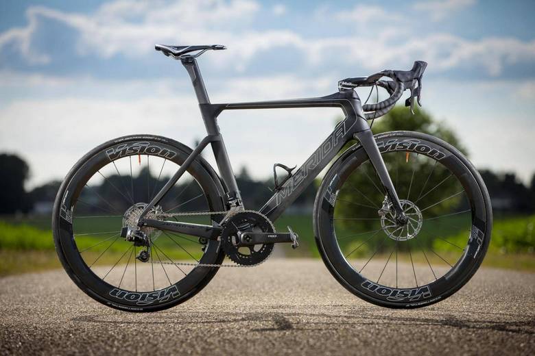 Kolo in nekaj neverjetnih zapisov, povezanih z njim.