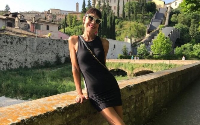 Videti je kot najstnik: vitka 70-letna Italijanka je delila skrivnost