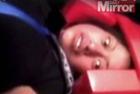 Med igro s tablo so zlobni duhovi vlivali najstnike