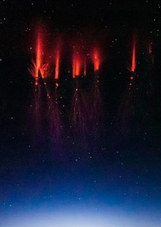 Vesoljski duhovi so se krožili v krogu