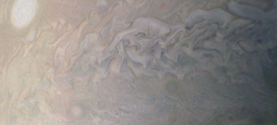 Osem Jupitrovih neviht - nove unikatne slike iz sonde Juno 