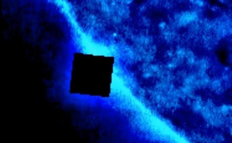 V bližini Sonca se ponovno pojavi velikanska kocka.