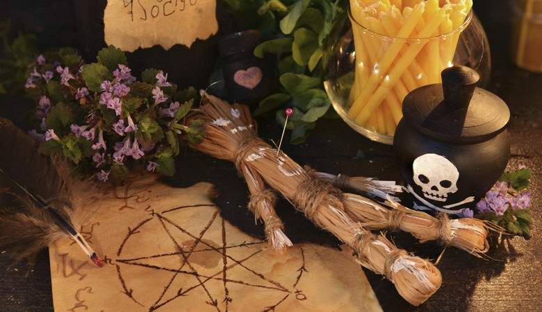 Japonci aretirani zaradi uporabe improvizirane lutke