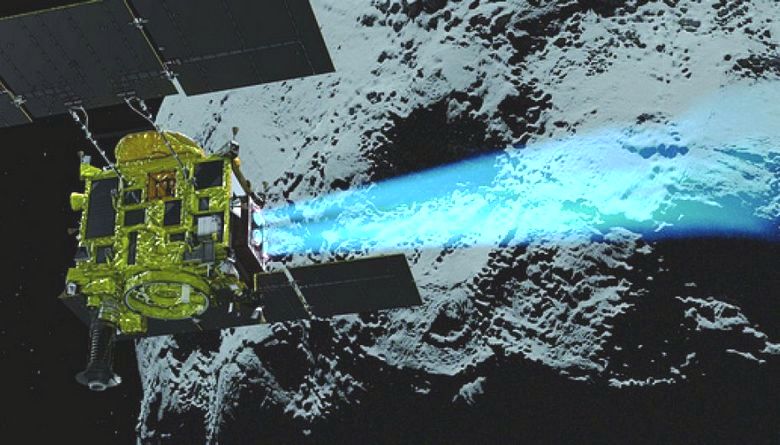 Japonska sonda Hayabusa 2 je ujela drobce asteroida Ryugu. Kaj naprej?