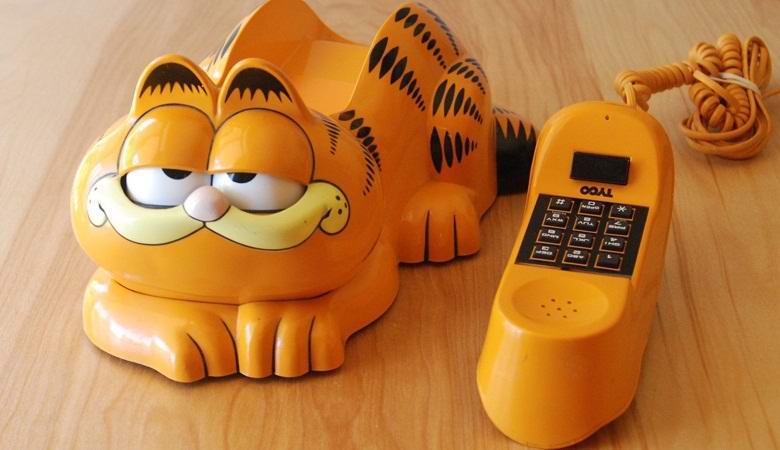 Skrivnost telefonov Garfield, ki jih desetletja perejo na francoski obali, je končno rešena.