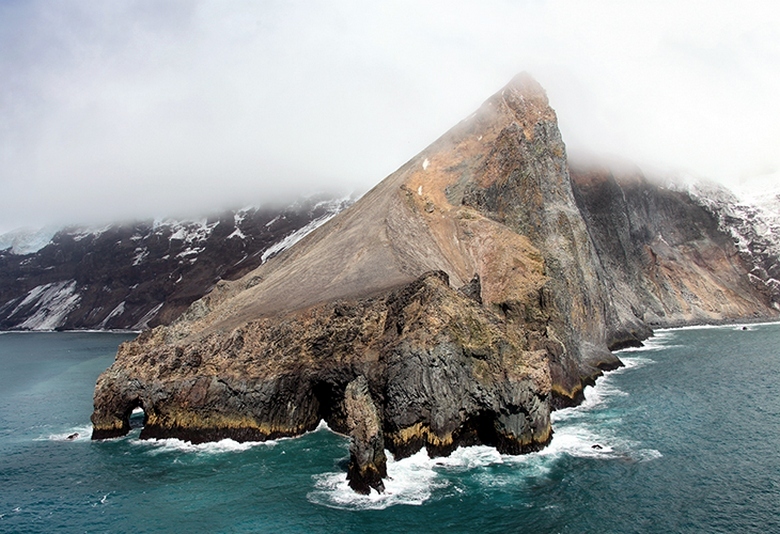 Uganke zapuščenega otoka Bouvet