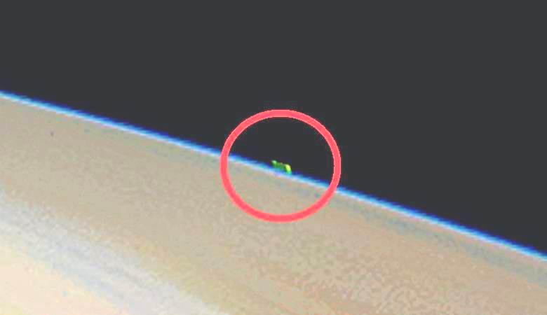 Skrivnostna anomalija se je pojavila v orbiti Jupitra