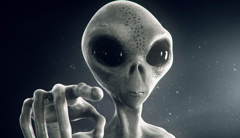 Skrivnostni humanoidi, ki jih najdemo v slikah Merkura in Lune