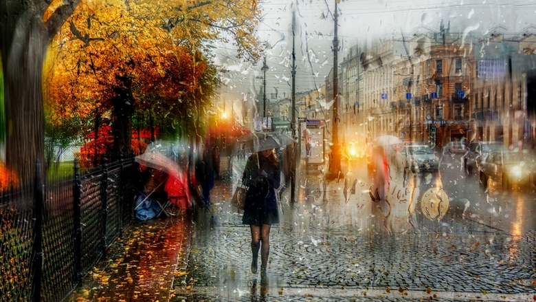 Skrivnostni dež se je zlil na majhen del ceste v Italiji.