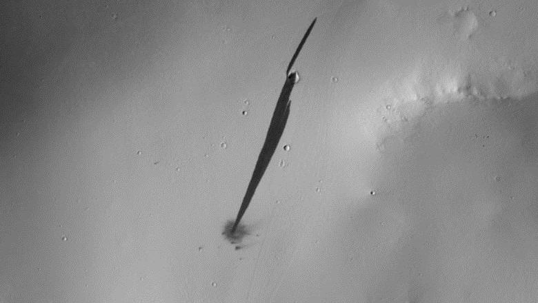 Skrivnostni predmet se je zrušil na Rdečem planetu