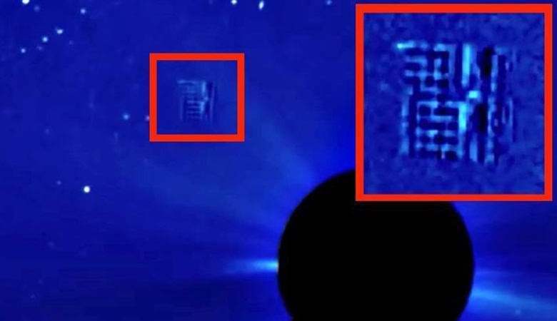 Skrivnostna kubična zgradba je bila opažena v bližini Sonca.