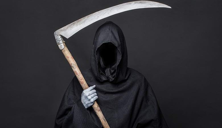 Ženska trdi, da je sama fotografirala smrt.