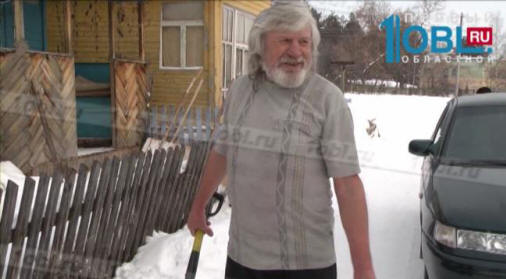 Prebivalec Katav-Ivanovska vso zimo hodi samo v majici.