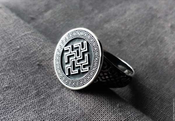 Premagajte travni obroč 