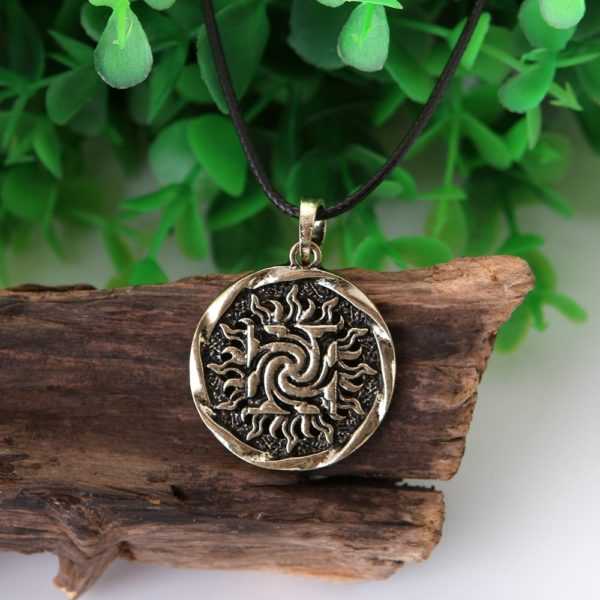 slaviški amulet znich 